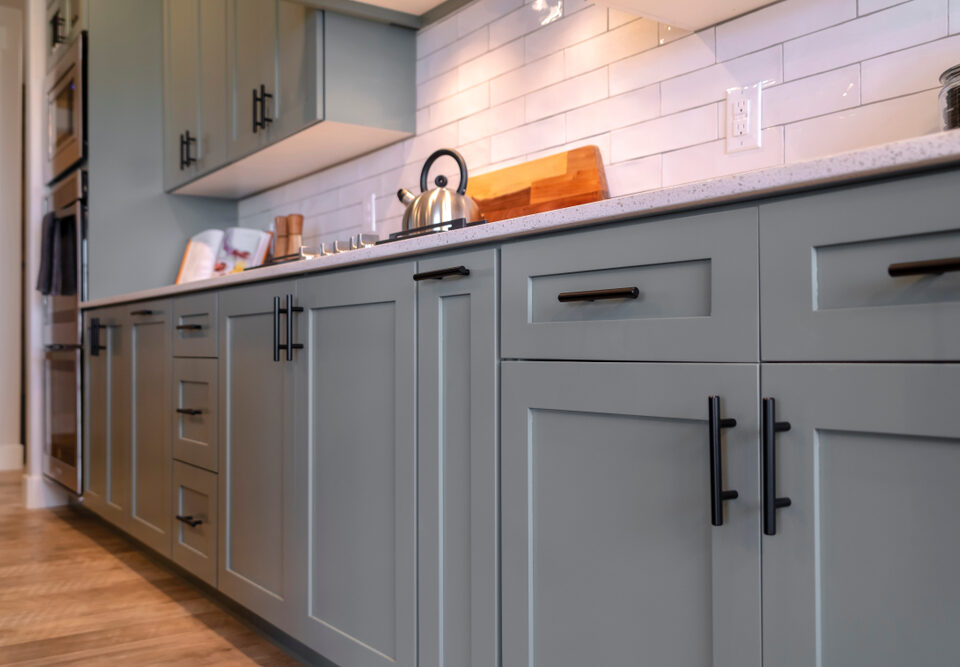 kitchen cabinet selection tips for Milwaukee remodel